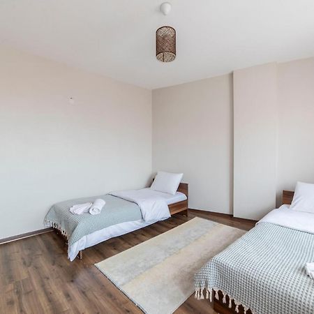 Centrally Located 2 Bedroom Apt With Netflix บูร์ซา ภายนอก รูปภาพ