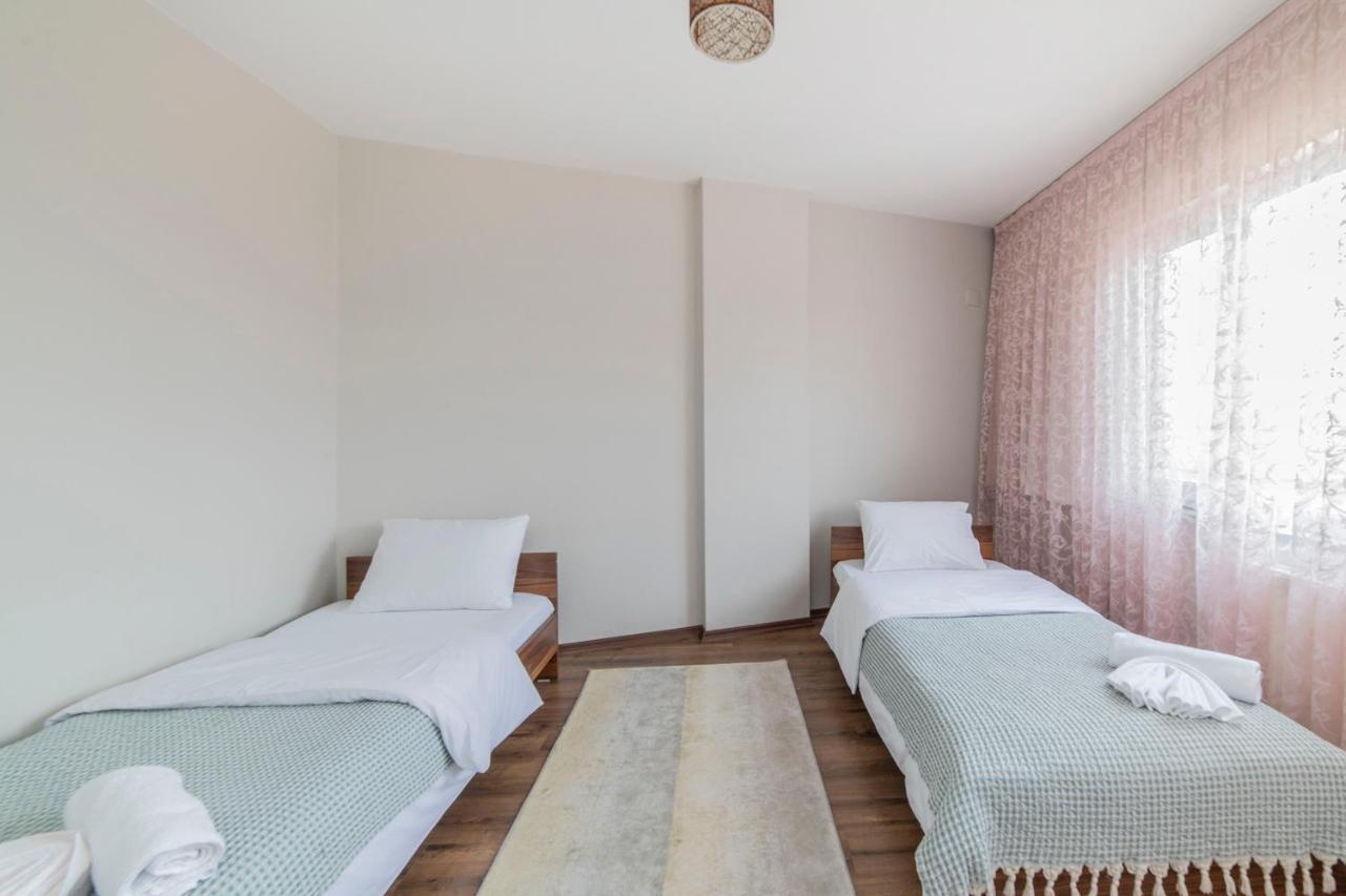 Centrally Located 2 Bedroom Apt With Netflix บูร์ซา ภายนอก รูปภาพ
